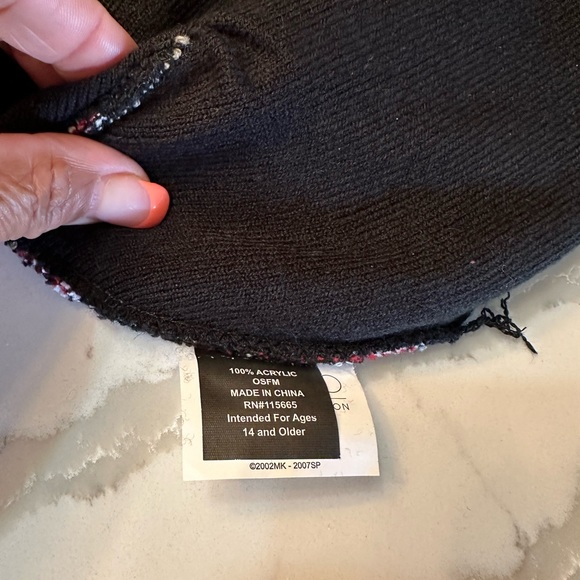 Naruto Akatsuki Cloud Beanie - Picture 5 of 14